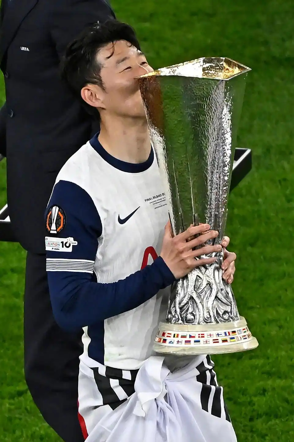 开云体育娱乐-瑞士足球明星在国际友谊赛上发光发热的简单介绍