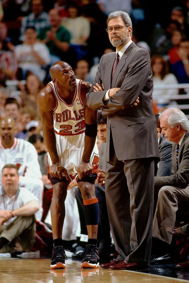 乔丹直面死亡恐惧,杰克逊穿越情感情节到星训的简单介绍 乔丹直面死亡恐惧,杰克逊穿越情感情节到星训的简单介绍